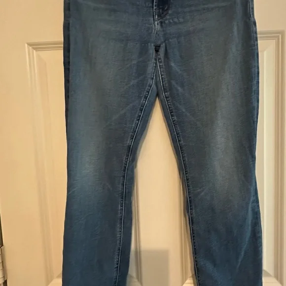 MOTHER Blue Ankle Cropped Jeans - Picture 4 of 4